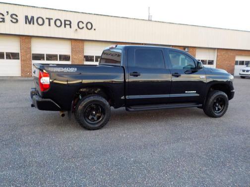2018 Toyota Tundra SR5