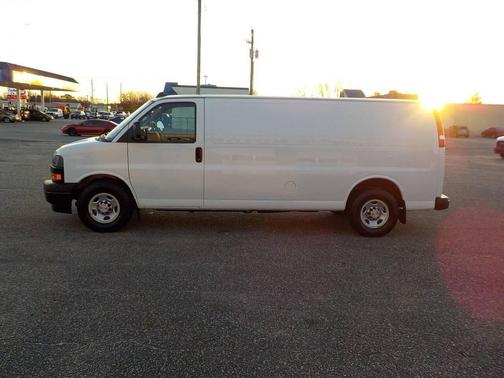2020 Chevrolet Express 3500 RWD 3500 Extended Wheelbase WT