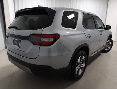 2024 Honda Pilot EX-L 7 Passenger