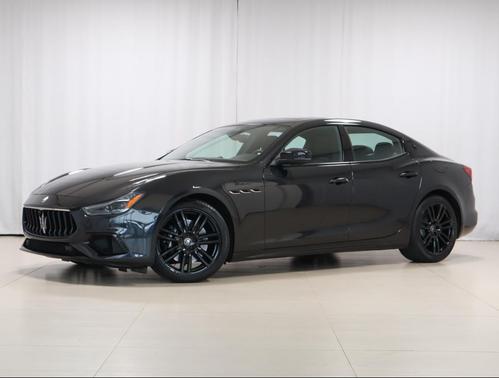 2022 Maserati Ghibli Modena Q4