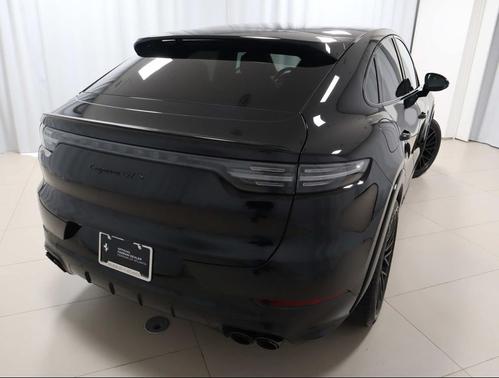 2022 Porsche Cayenne GTS
