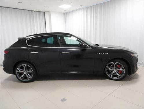 2022 Maserati Levante Modena