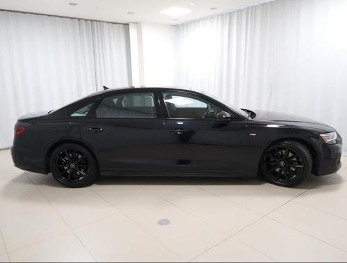Sebring Black Crystal Effect 2024 Audi A8 L 55 TFSI quattro Tiptronic