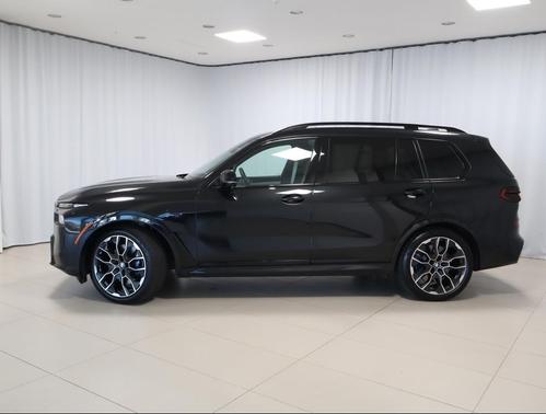 2025 BMW X7 M60i