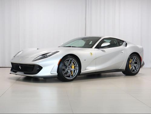 2019 Ferrari 812 Superfast Base