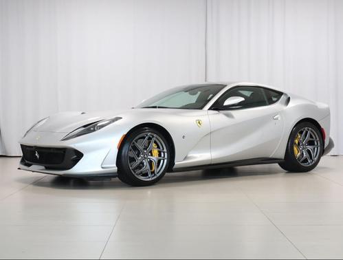 2019 Ferrari 812 Superfast Base