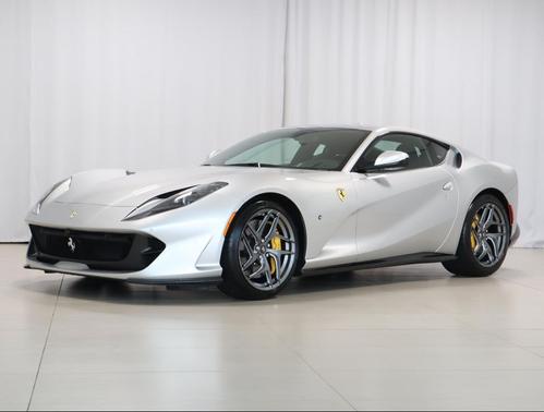 2019 Ferrari 812 Superfast Base
