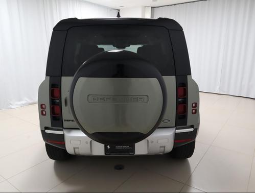 2023 Land Rover Defender 110 SE
