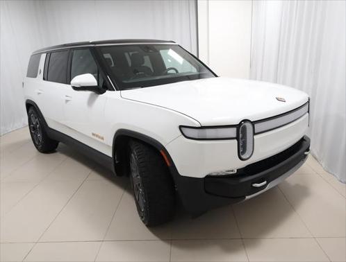 2023 Rivian R1S Adventure