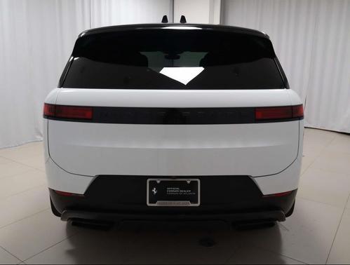 2025 Land Rover Range Rover Sport SE
