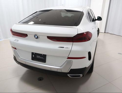 2022 BMW X6 xDrive40i