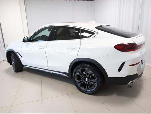 2022 BMW X6 xDrive40i