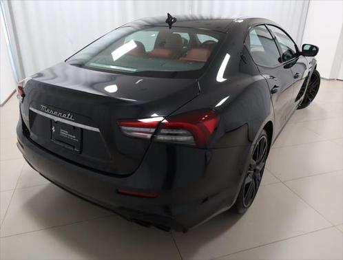 2022 Maserati Ghibli Modena