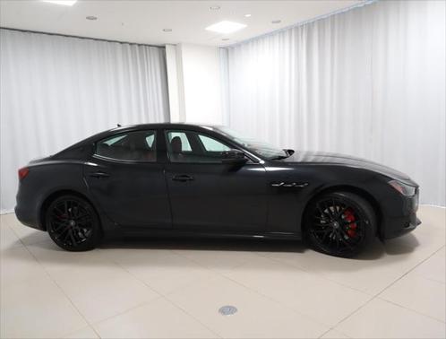 2022 Maserati Ghibli Modena