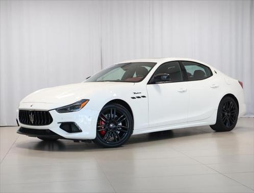 2022 Maserati Ghibli Modena