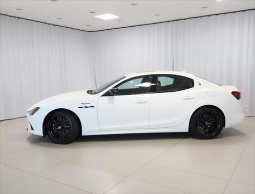2022 Maserati Ghibli Modena