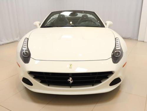 2016 Ferrari California T