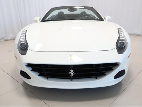 2016 Ferrari California T