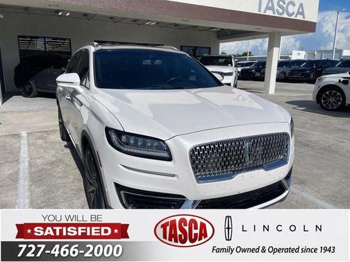 White Platinum Metallic Tri-Coat 2019 Lincoln Nautilus Reserve