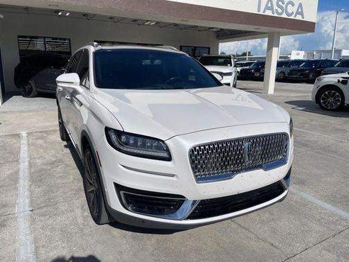 White Platinum Metallic Tri-Coat 2019 Lincoln Nautilus Reserve