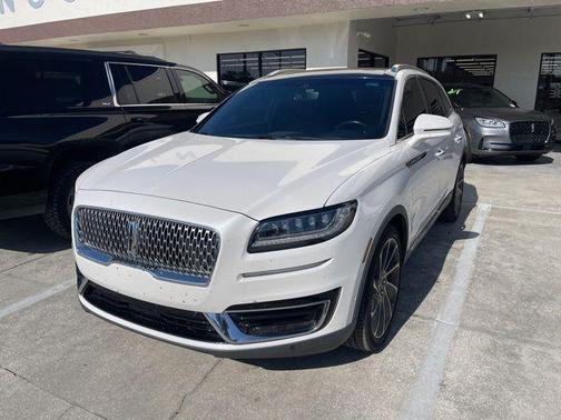 White Platinum Metallic Tri-Coat 2019 Lincoln Nautilus Reserve