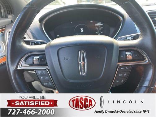 White Platinum Metallic Tri-Coat 2019 Lincoln Nautilus Reserve