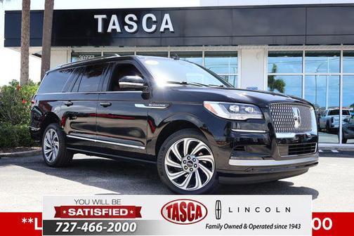 Infinite Black Metallic Clearcoat 2023 Lincoln Navigator Reserve