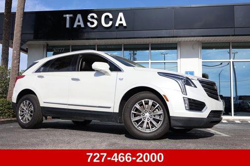 Crystal White Tricoat 2017 Cadillac XT5 Luxury