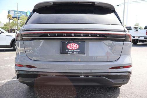 Gray Matter Metallic Clearcoat 2026 Lincoln Nautilus Premiere