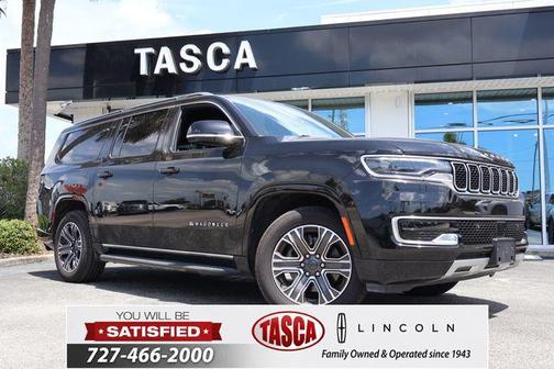 Diamond Black Crystal Pearlcoat 2024 Jeep Wagoneer L Series II 4x4