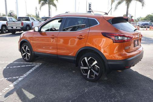 Monarch Orange Metallic 2021 Nissan Rogue Sport SL