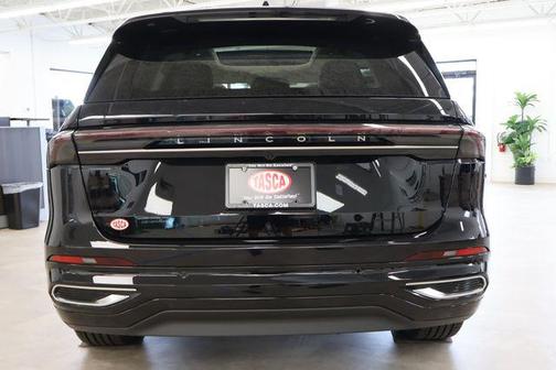 Infinite Black Metallic Clearcoat 2026 Lincoln Nautilus Black Label