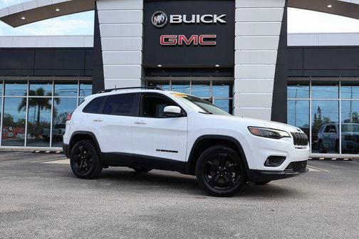 Bright White Clearcoat 2021 Jeep Cherokee Altitude