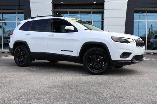 Bright White Clearcoat 2021 Jeep Cherokee Altitude