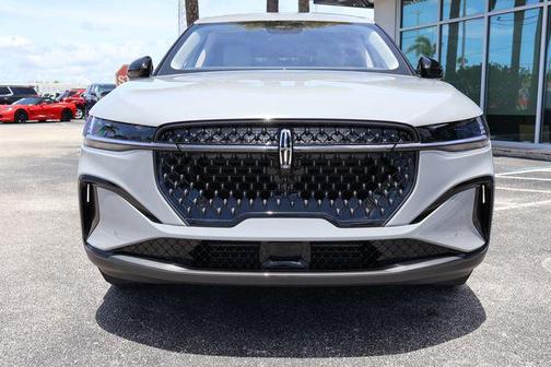 Gray Matter Metallic Clearcoat 2026 Lincoln Nautilus Premiere