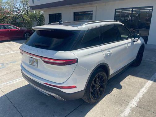 Pristine White 2020 Lincoln Corsair Standard