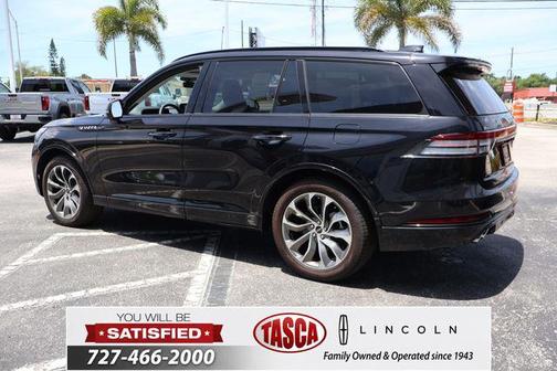 Infinite Black Metallic Clearcoat 2025 Lincoln Aviator Premiere