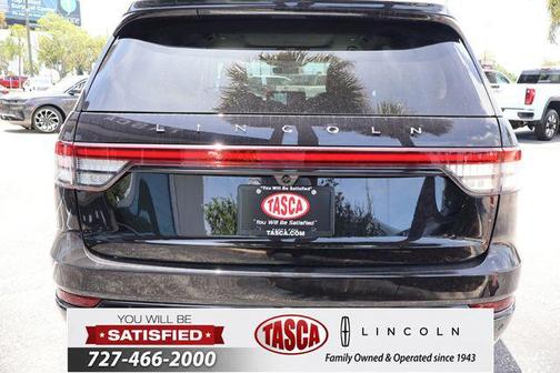 Infinite Black Metallic Clearcoat 2025 Lincoln Aviator Premiere