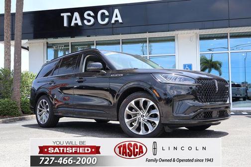 Infinite Black Metallic Clearcoat 2025 Lincoln Aviator Premiere