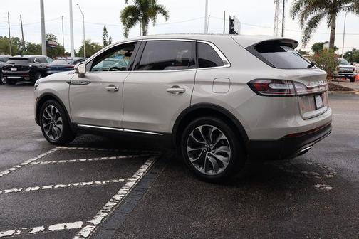 Ceramic Pearl Metallic Tinted Clearcoat 2022 Lincoln Nautilus Reserve