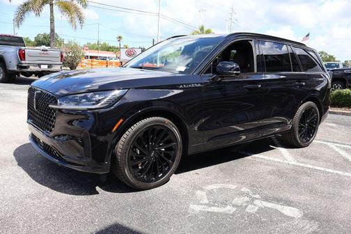 Infinite Black Metallic Clearcoat 2026 Lincoln Aviator Reserve AWD