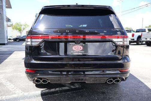 Infinite Black Metallic Clearcoat 2026 Lincoln Aviator Reserve AWD