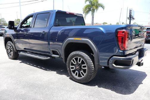 Pacific Blue Metallic 2022 GMC Sierra 2500 AT4