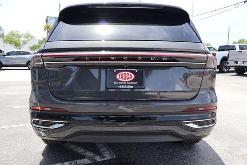 Chroma Caviar Dark Gray Metallic Clearcoat 2026 Lincoln Nautilus Black Label