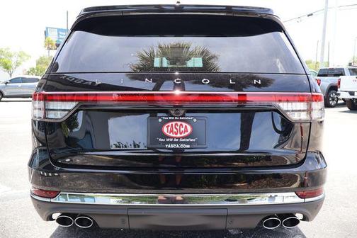 Infinite Black Metallic Clearcoat 2026 Lincoln Aviator Premiere