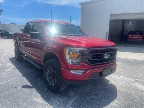 Rapid Red Metallic Tinted Clearcoat 2021 Ford F-150 XLT
