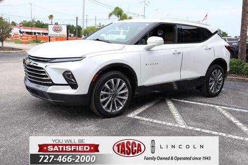 Iridescent Pearl Tricoat 2024 Chevrolet Blazer Premier