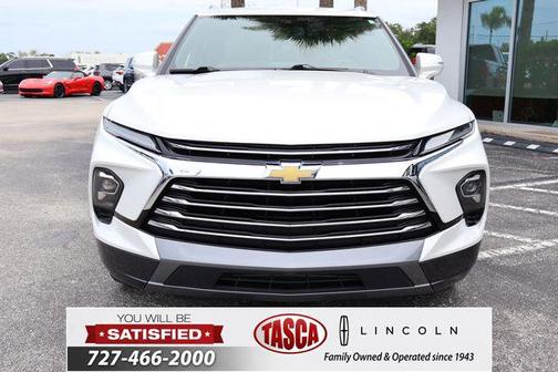 Iridescent Pearl Tricoat 2024 Chevrolet Blazer Premier
