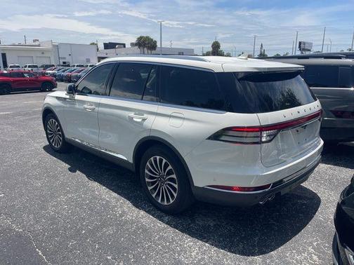 White 2022 Lincoln Aviator Reserve AWD