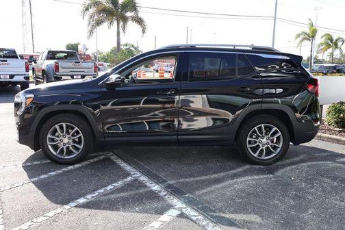 Ebony Twilight Metallic 2022 GMC Terrain SLT